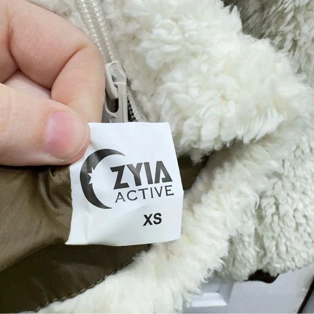 Zyia Active long hair fleece lined‎ hooded teddy jacket coat women's xs